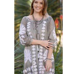 Dolma Chic Floral Gray and White Tunic Dress NWT